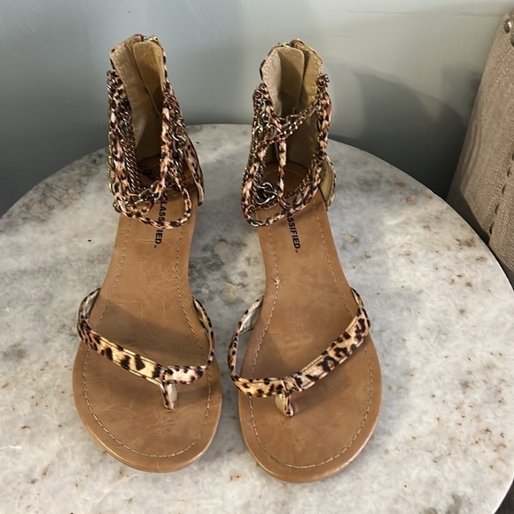 Ladies Shoes Fashion 1” heel Sandals Casual high top cheetah print size 8 - Picture 2 of 7